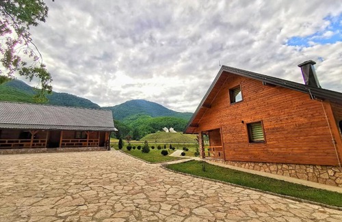 Tjentiste Apartment | Vila "Volujak"