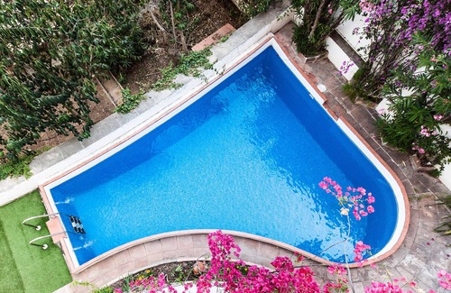 Gracia House | Vilaro Park Güell house with private pool. For groups of friends and families