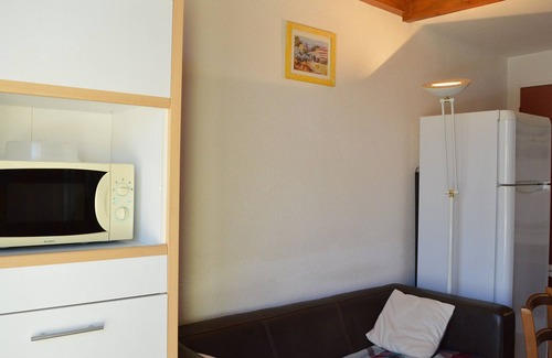 Saint-Pierre-la-Mer House | Villa Fleury-Saint-Pierre-la-Mer, 2 bedrooms, 6 persons