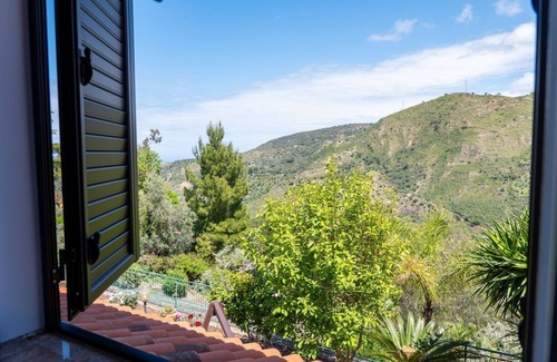 Santo Stefano di Camastra Villa | Villa Fiore di Limone