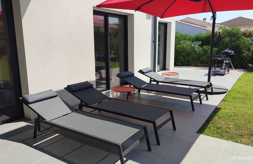 St.-Remy-de-Provence Villa | Villa à 800 Mètres Cœur du Village Accessible à Pied, Secteur Sécurisé et Calme