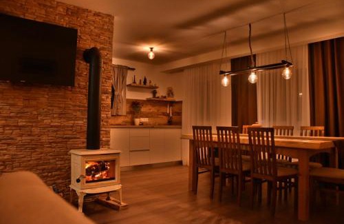 Canton 10 Villa | Villa Šola