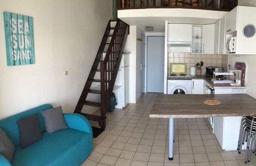 Leucate Villa | Villa 3 rooms + loft, 6 ppl, Wifi, Private parking, lakeside, close to the beach