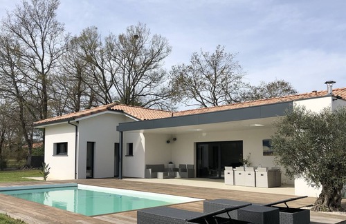Oeyreluy Villa | Villa 30 minutes from HOSSEGOR heated swimming pool on 2200m2 of garden