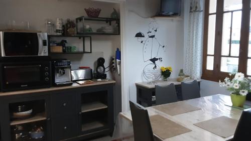 Saint-Jean-de-Monts House | VILLA 5 CHAMBRES 10 PERSONNES 300m PLAGE DEMOISELLE