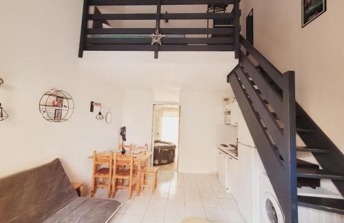 Le Barcares House | Villa 6 couchages spa privatif, accès direct mer, piscine