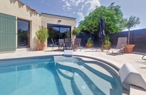 Saint-Maximin House | Villa 6 pers - grande terrasse & piscine privée