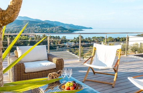 Favone Villa | Villa 6P, 3 bedrooms with bathroom, sea view, heated pool, beach 5min