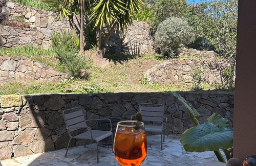 St. Jean de l’Esterel Villa | Villa 7 pers nestled in the Esterel 10 min beaches of Mandelieu La Napoule Théoule