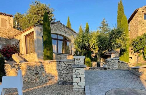 Apt House | Villa Abayers