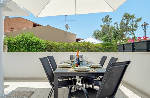Baia Caddinas Villa | Villa 'Ada' with Sea View, Wi-Fi and Air Conditioning