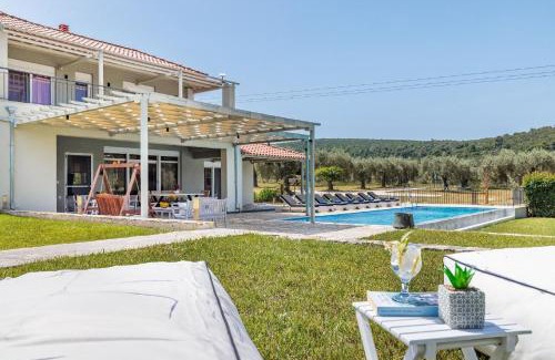 Alikias House | Villa Aelia Für 10 Personen In Skopelos