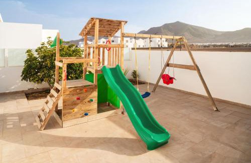 Playa Blanca Villa | VILLA ALAY by Buenavilla