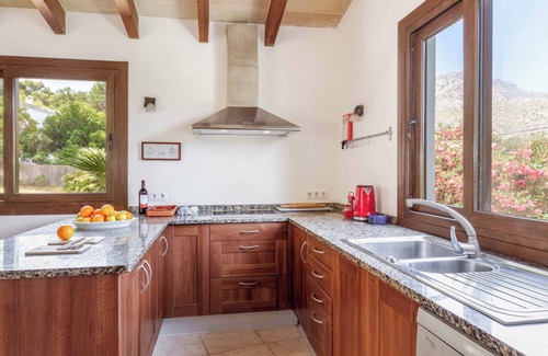 Cala San Vicente Villa | Villa Alexandria - Three Bedroom Villa, Sleeps 6