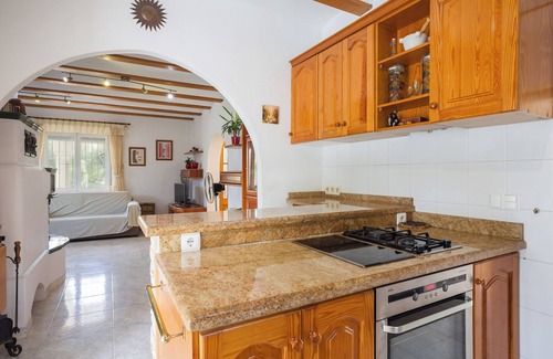 Els Poblets Villa | Villa 'Alfred' with Mountain View, Wi-Fi and Air Conditioning