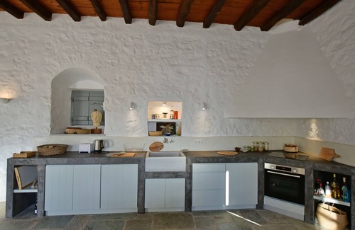 idhra House | Villa Alma - Large spacious house close to the port