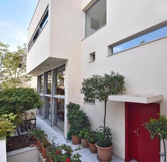 Kerameikos Villa | Villa Amaryllis