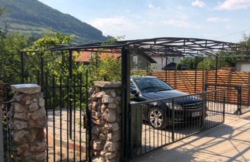 Zenica-Doboj Canton Apartment | Villa Ammirevole -MOON-