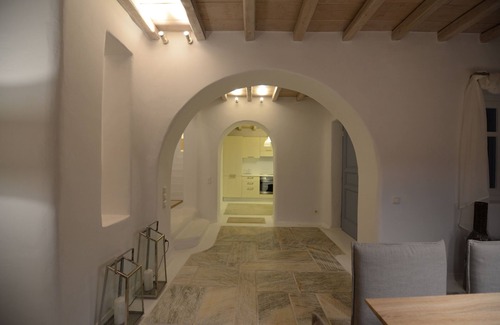 Psarou Villa | Villa Ammonite