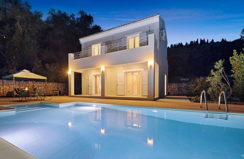 Agios Stefanos Villa | Villa Anamari in Άγιος Στέφανος