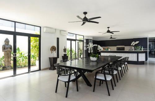 Sunset Road Villa | Villa Anaya Manis