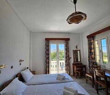 Marathokampos Apartment | Villa Angeliki II