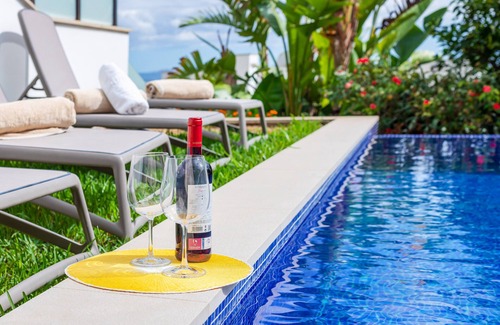 Alcanada Villa | Villa Aqua · Modern villa with stunning views to the sea