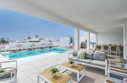 Playa Blanca Villa | Villa Aqualava 2 by Villa Plus