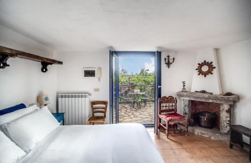 Schiazzano Villa | Villa Aragona Historic Villa with Views and Guest services by Feeling Italy