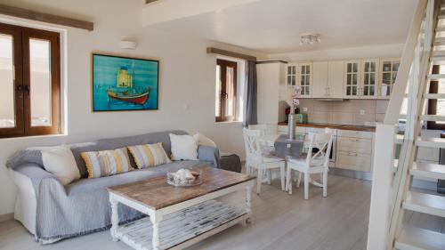 Halki House | Villa Aristoteles