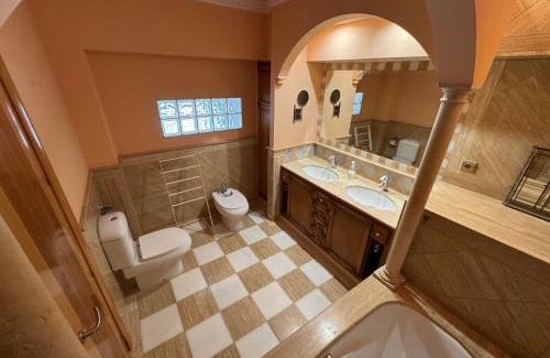 Malaga-Este House | Villa Arte de Aguilas