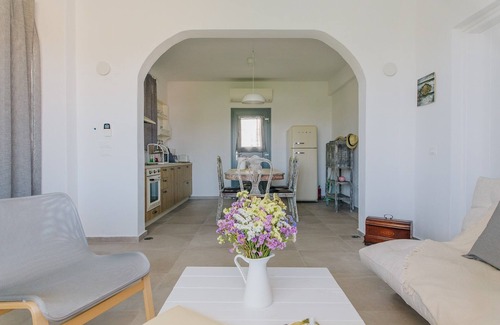 Psarou Villa | Villa Artemis (Holiday Home, Agios Lazaros Mykonos)