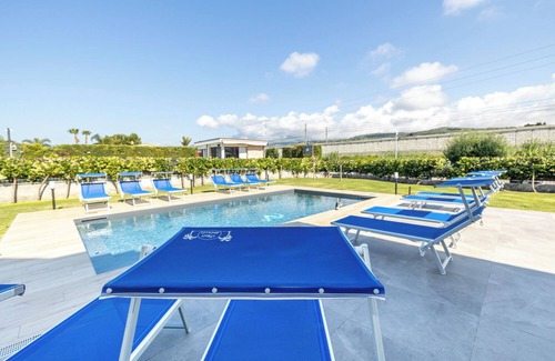 Piana Calzata Villa | Villa Arvilla with private pool, SLEEPS 12