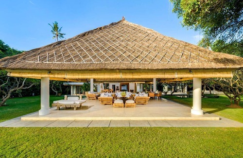 Batubelig Villa | Villa Atas Ombak - Five Bedroom Villa, Sleeps 10