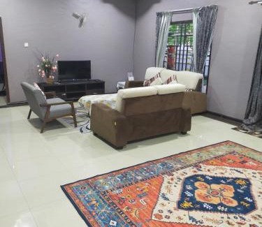 Sekinchan Villa | Villa Auliyya - MslimOnly