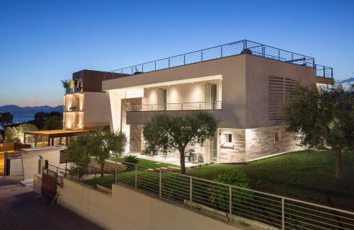 Cisano Apartment | Villa Aurora-Holiday Home APT 2