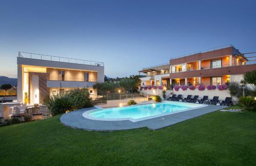 Cisano Apartment | Villa Aurora-Holiday Home APT 2