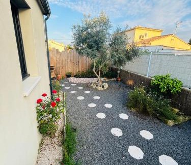 Saint-Laurent-d'Aigouze Villa | Villa avec jacuzzi en petite camargue