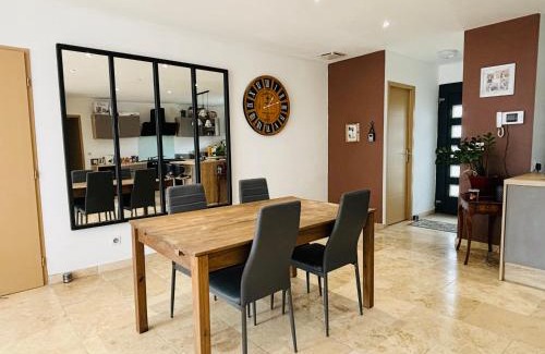 Saint-Laurent-d'Aigouze Villa | Villa avec jacuzzi en petite camargue