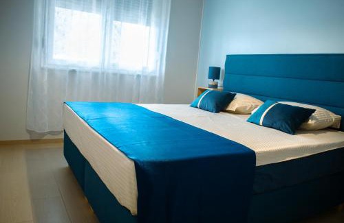 Mostar Villa | Villa Azzurra Mostar Swimming Pool