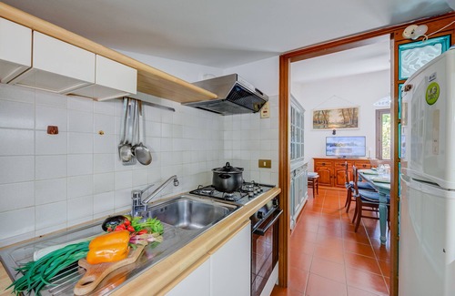 San Bartolomeo al Mare House | Villa Breezy Way - Among Greenery, San Bartolomeo al Mare, Italy