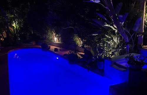 Six-Fours-les-Plages Villa | *Villa Bali* Sublime and Unique, 5 minutes from the beach.