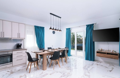 Kalamaki Villa | VILLA BALUX WITH PRIVATE POOL