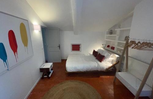 Apt House | Villa Bam Bam