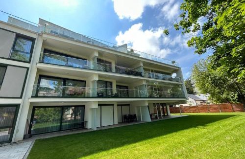 Siofok Aranypart House | Villa Bauhaus Dream Deluxe