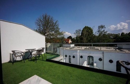 Siofok Aranypart Apartment | Villa Bauhaus Penthouse Wellness Apartman 1