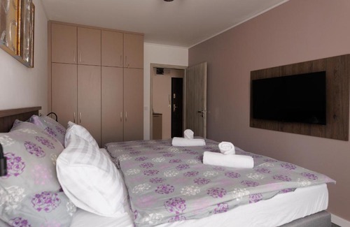 Siofok Aranypart Apartment | Villa Bauhaus Wellness Apartman