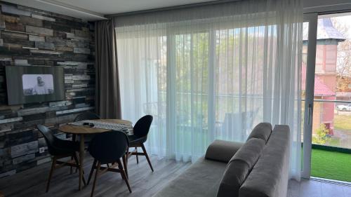 Siofok Aranypart Apartment | Villa Bauhaus Wellness Apartman 202