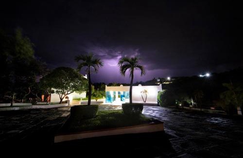 Tequesquitengo Hotel | Villa Bejar Tequesquitengo