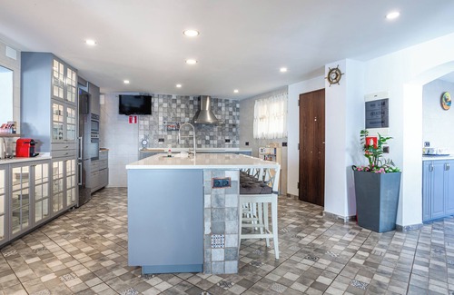 Lloret de Mar Villa | Villa "Bergantin" with Sea View, Pool & Wi-Fi